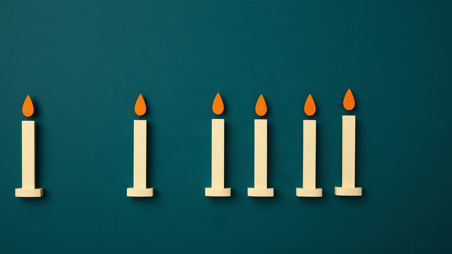 Seis velas de papel color crema, con llamas naranjas, alineadas sobre un fondo azul verdoso y separadas de manera desigual